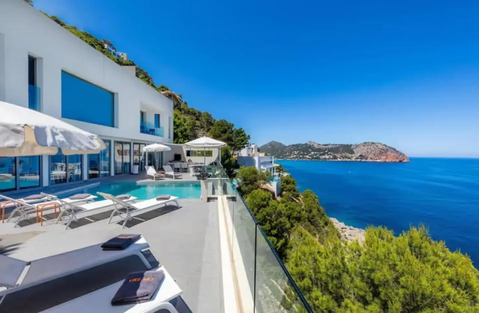Can Ema, Villa Moderna Con Piscina Frente Al Mar Capdepera